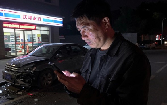 卡牛极速下款王APP下载，罗列五个手机可以临时借钱的口子