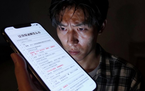 在众多正规贷款平台中，整理五个网黑真正能下款的软件