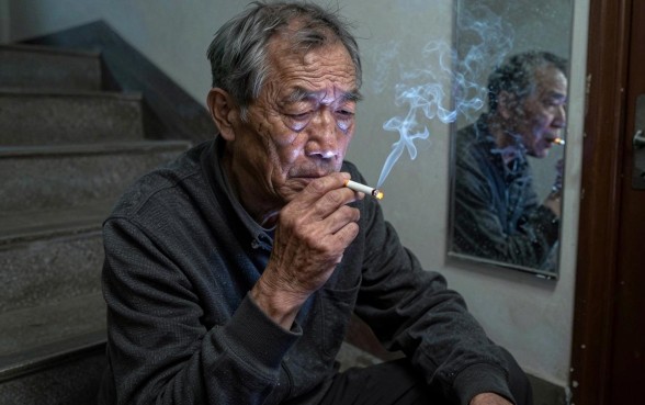 眼睫毛下面一道红色的口子,甄选5个黑户逾期必下网贷app名单