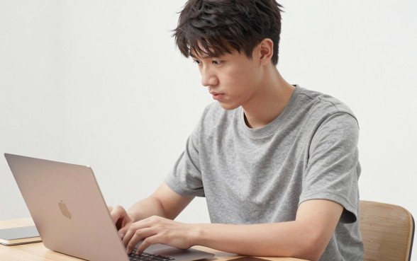 京东分期不逾期上征信吗,罗列五个黑户可以做大额贷款平台